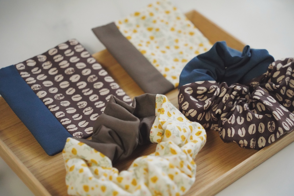 ツートンカラーのコースター