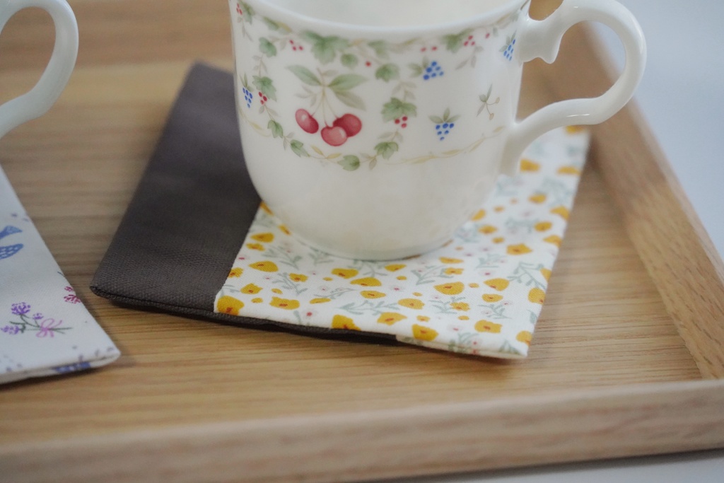 ツートンカラーのコースター