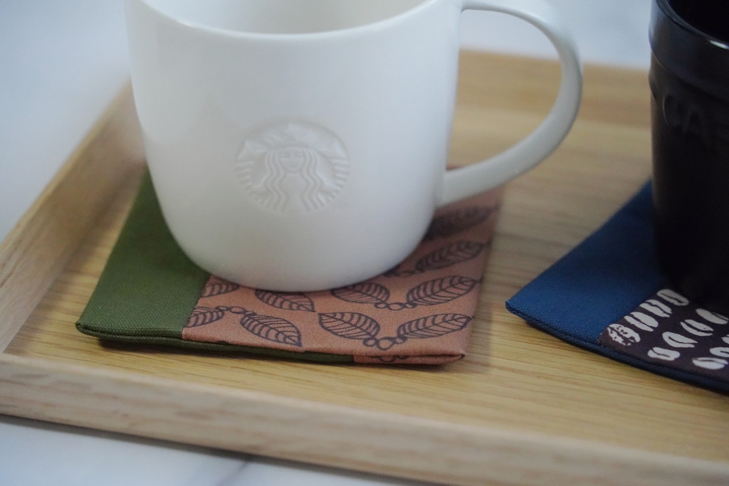 ツートンカラーのコースター