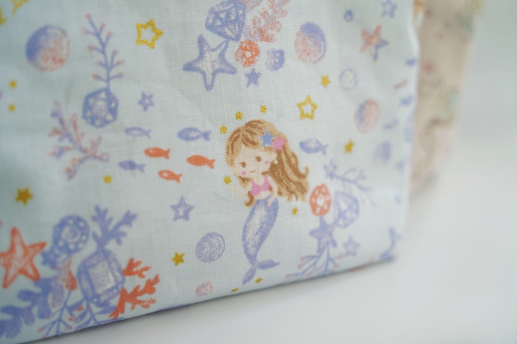 シンプルなポーチ