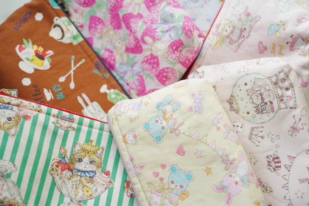 シンプルなポーチ