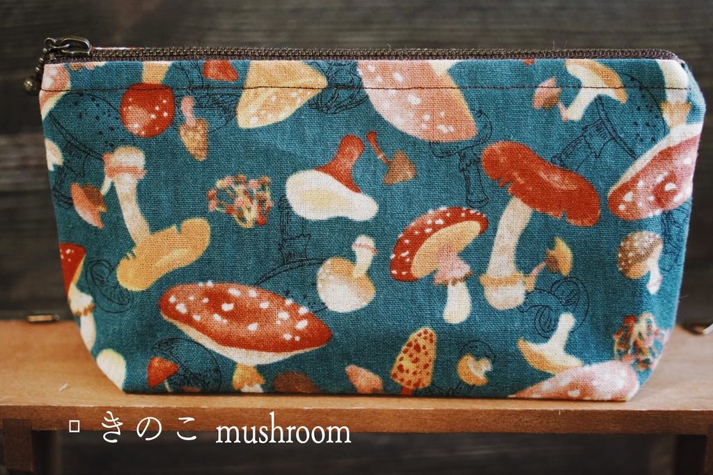 シンプルなポーチ