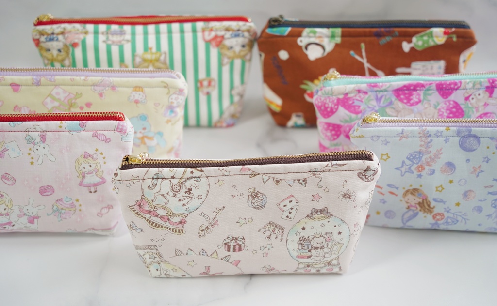 シンプルなポーチ