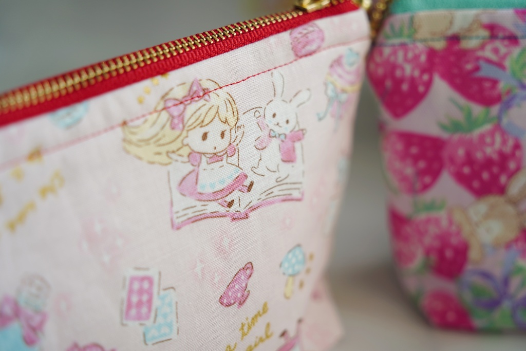 シンプルなポーチ