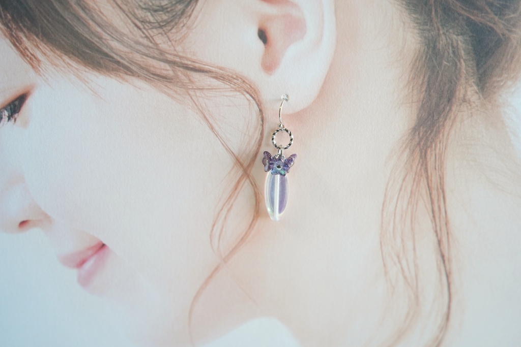 紫小花の耳飾り