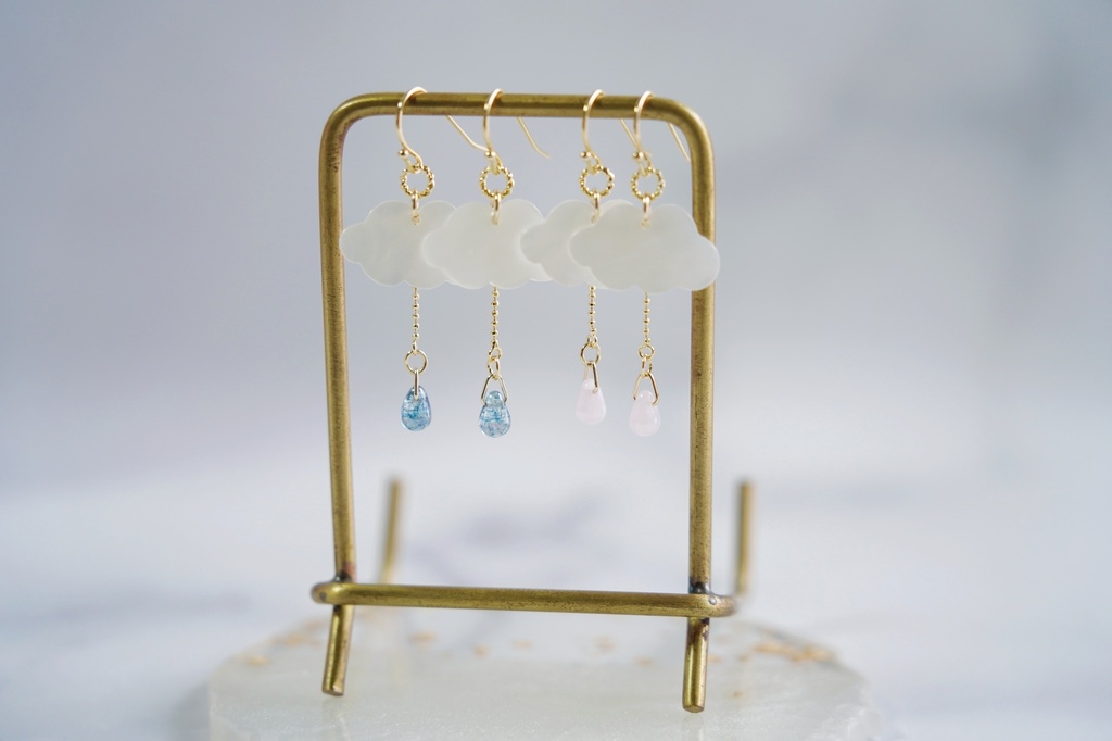 雨降りの耳飾り