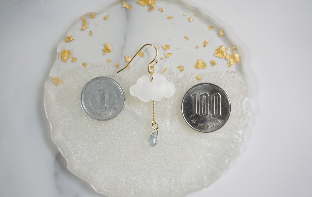 雨降りの耳飾り