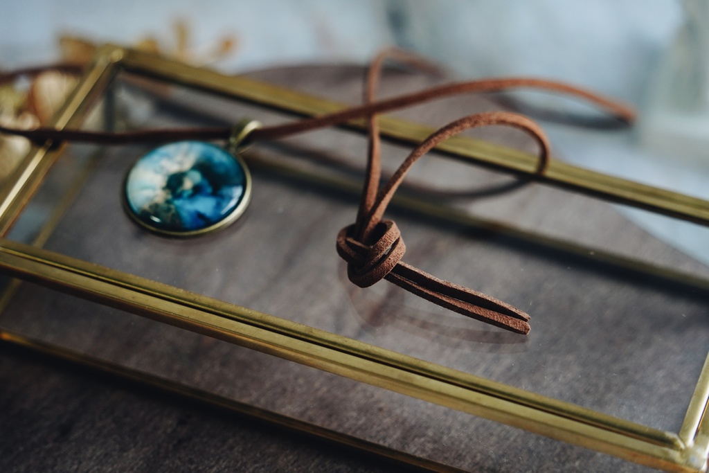 アルコールインクの首飾り