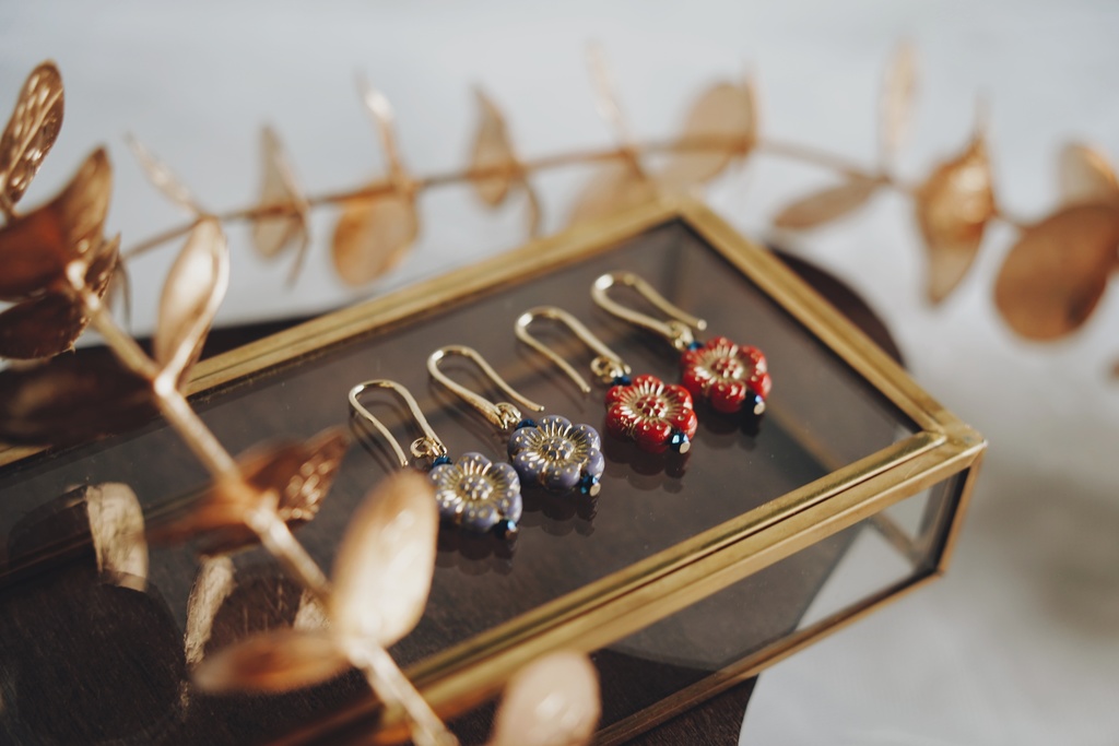 アジアンフラワーの耳飾り