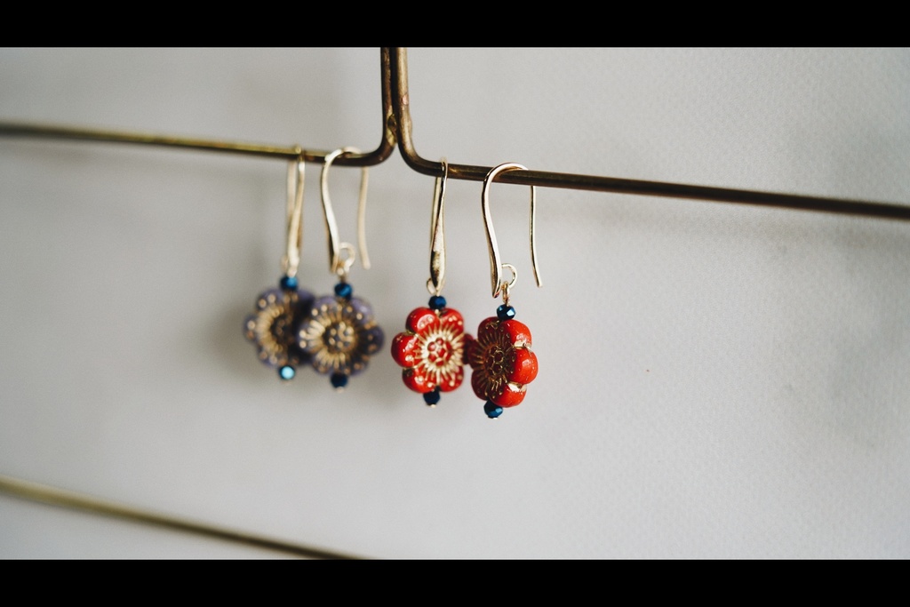 アジアンフラワーの耳飾り