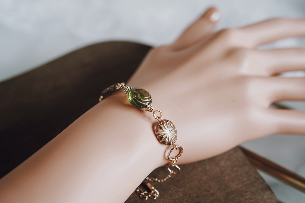 地中海ガラスのブレスレット