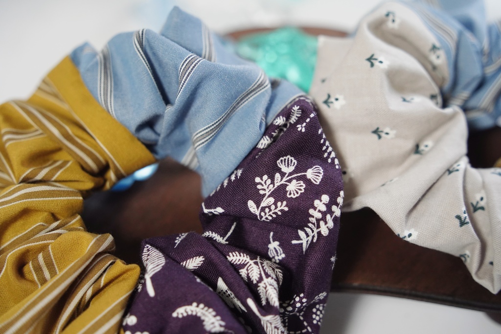 【梅雨&夏の応援特価!】トリプルカラーのシュシュ