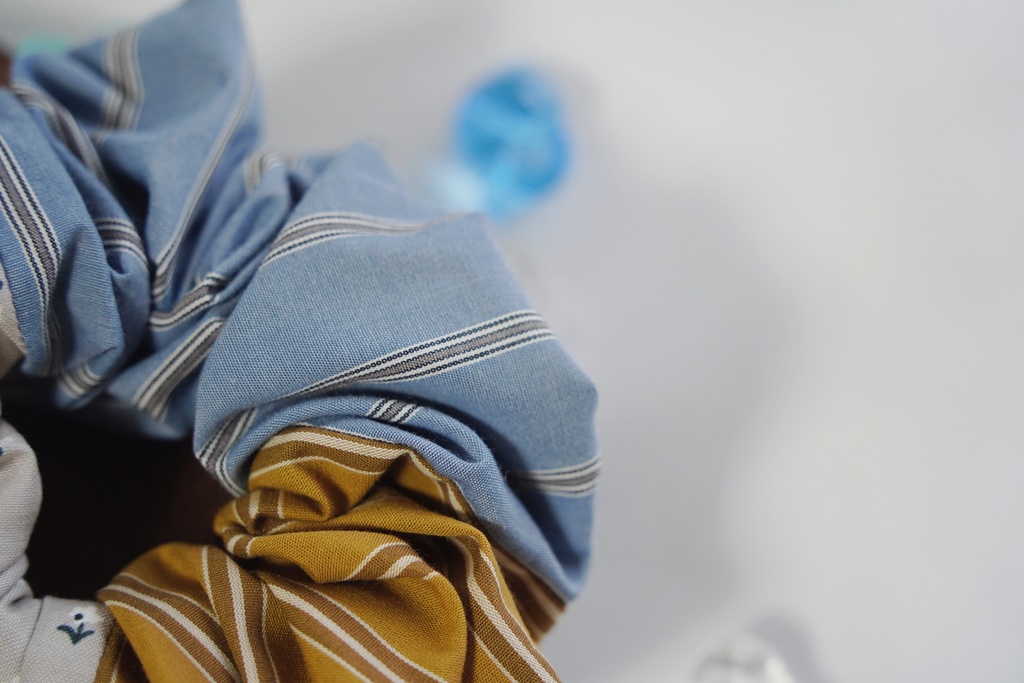 【梅雨&夏の応援特価!】トリプルカラーのシュシュ