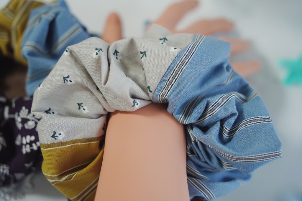 【梅雨&夏の応援特価!】トリプルカラーのシュシュ