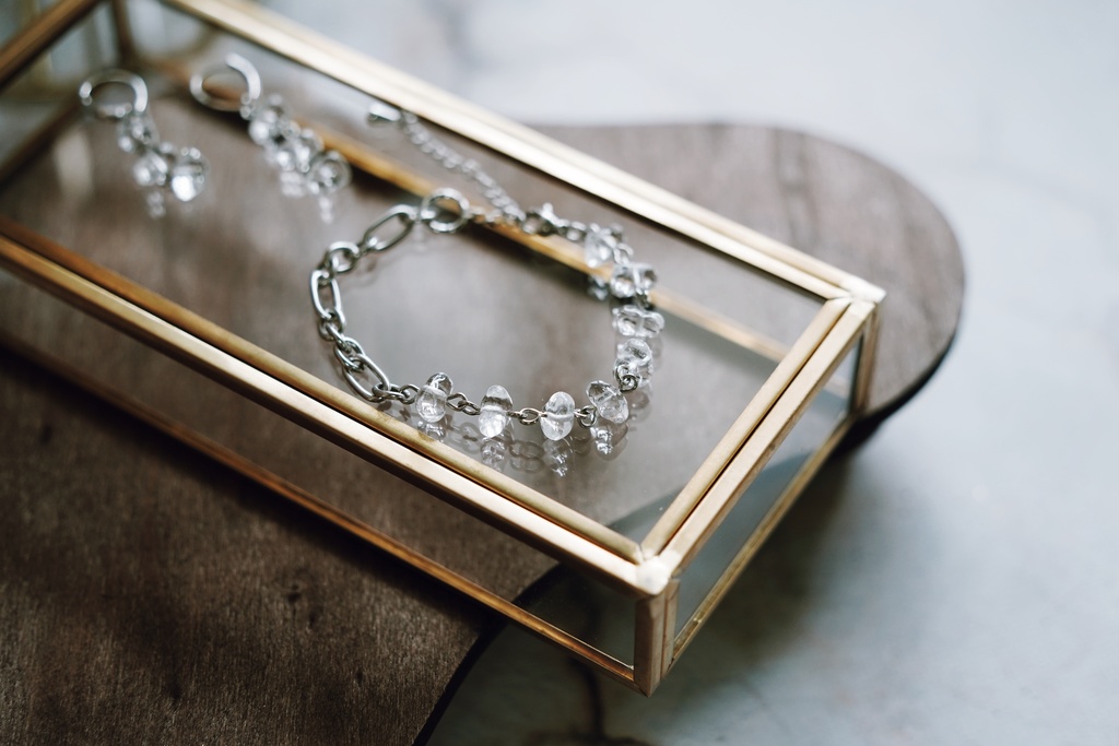 透明さざれのブレスレット