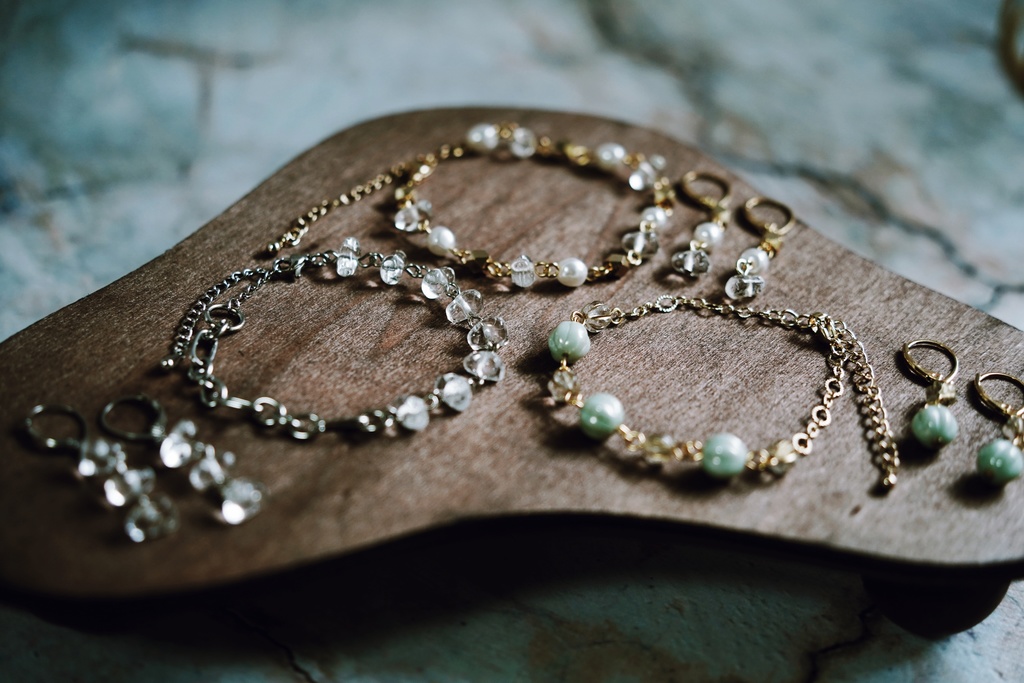 透明さざれのブレスレット