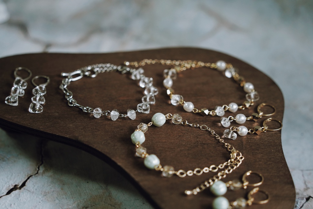 パールとさざれのブレスレット