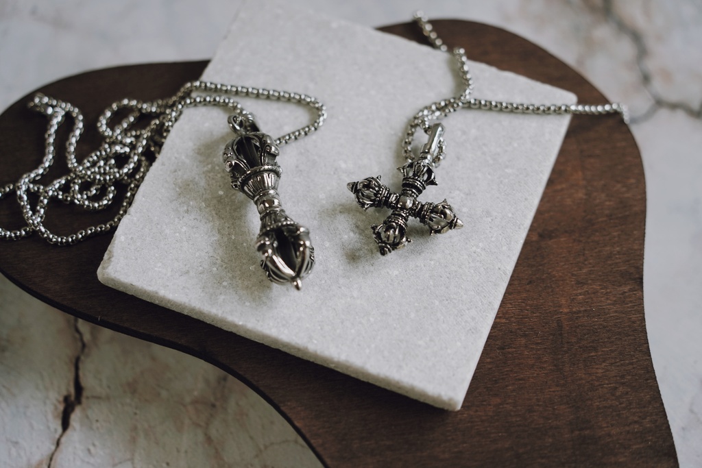 除災招福の首飾り