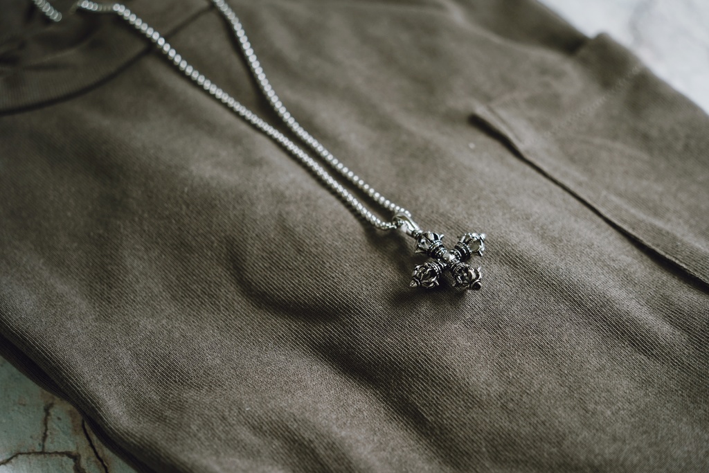 除災招福の首飾り