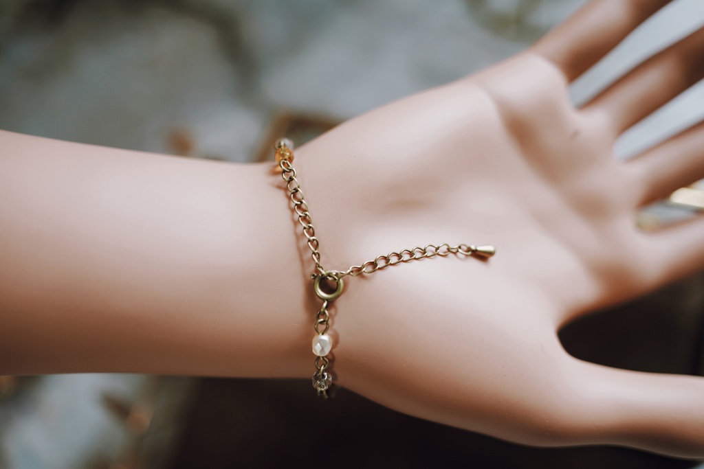 シンプルなアンティークブレスレット