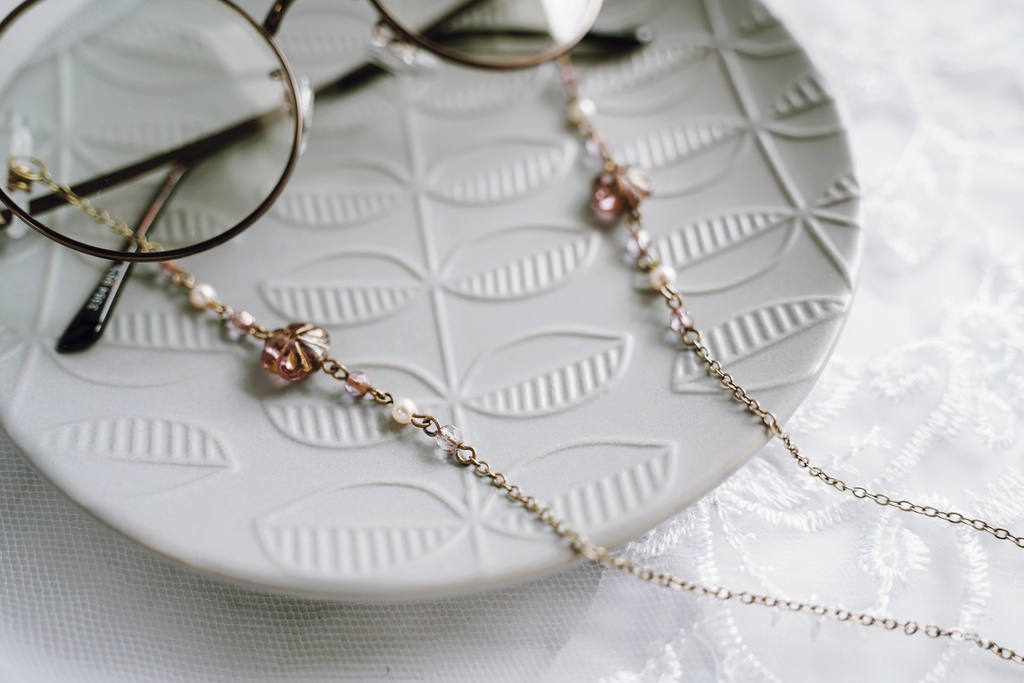 花ガラスの眼鏡チェーン