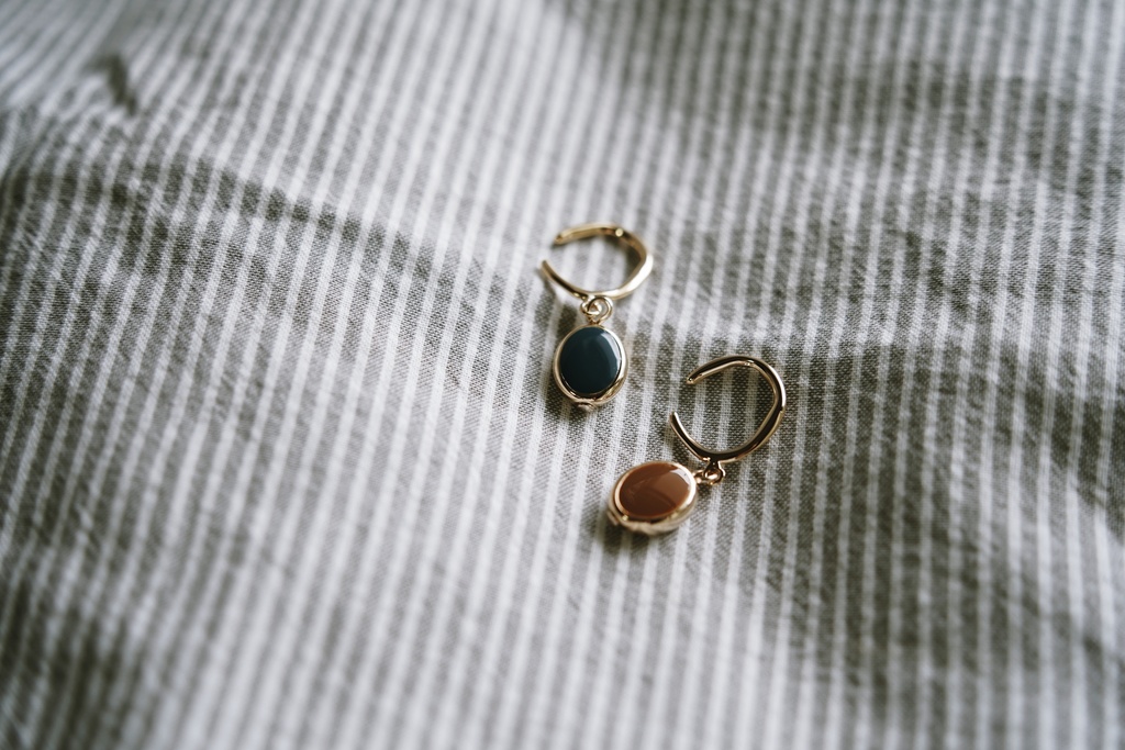 秋色くすみカラーのイヤーカフ【1個売りの商品です】