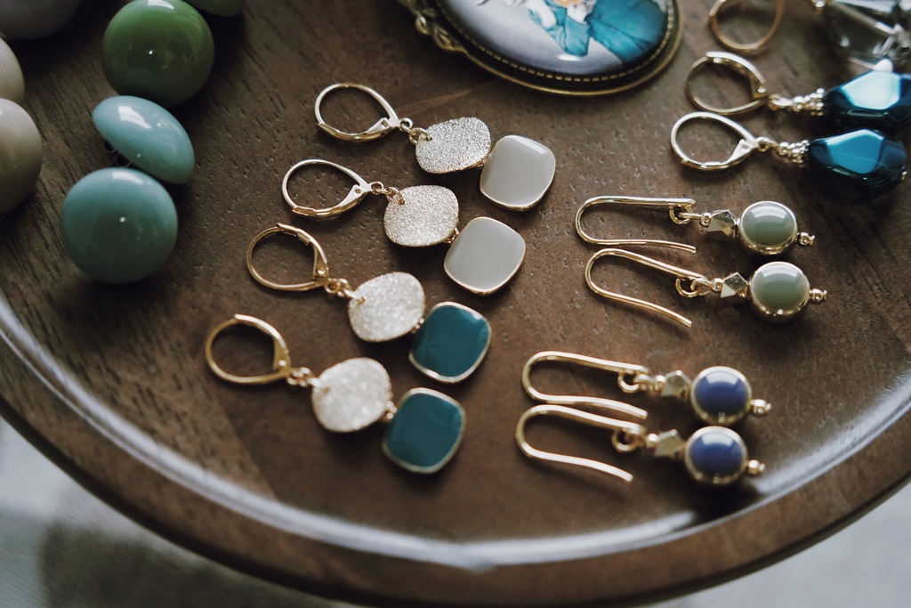 メタルプレートの耳飾り