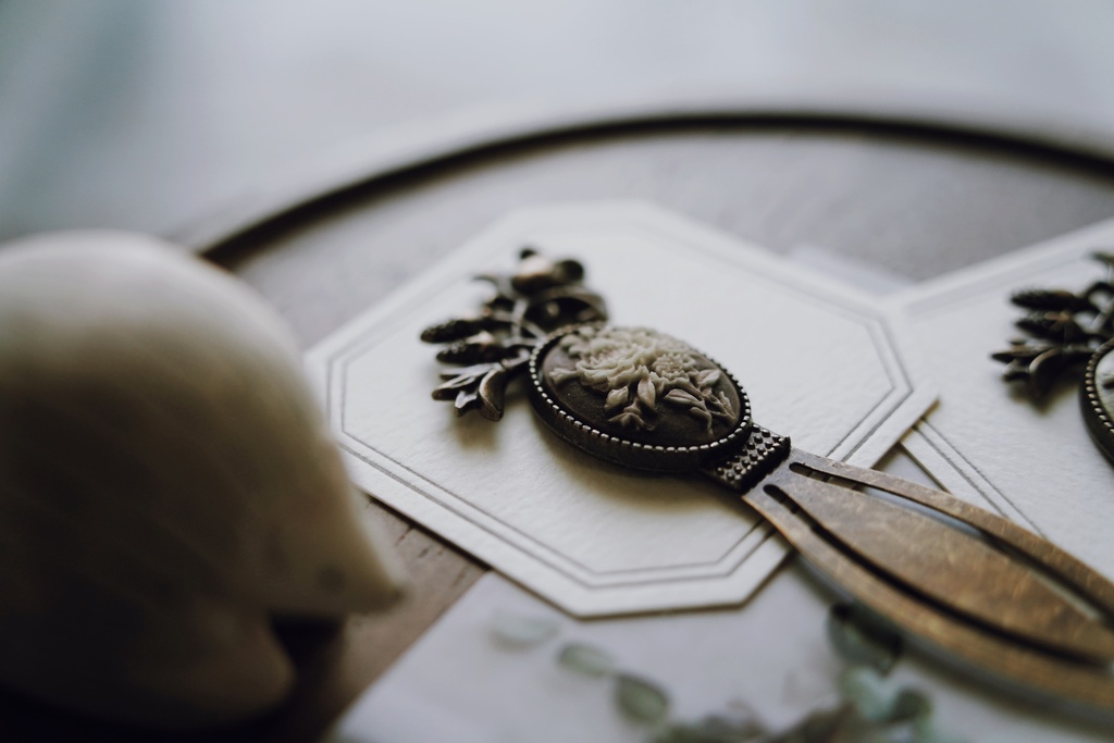 アンティークローズのブックマーカー