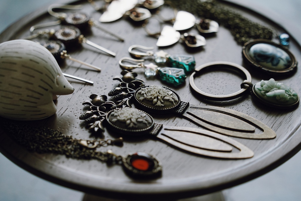 アンティークローズのブックマーカー