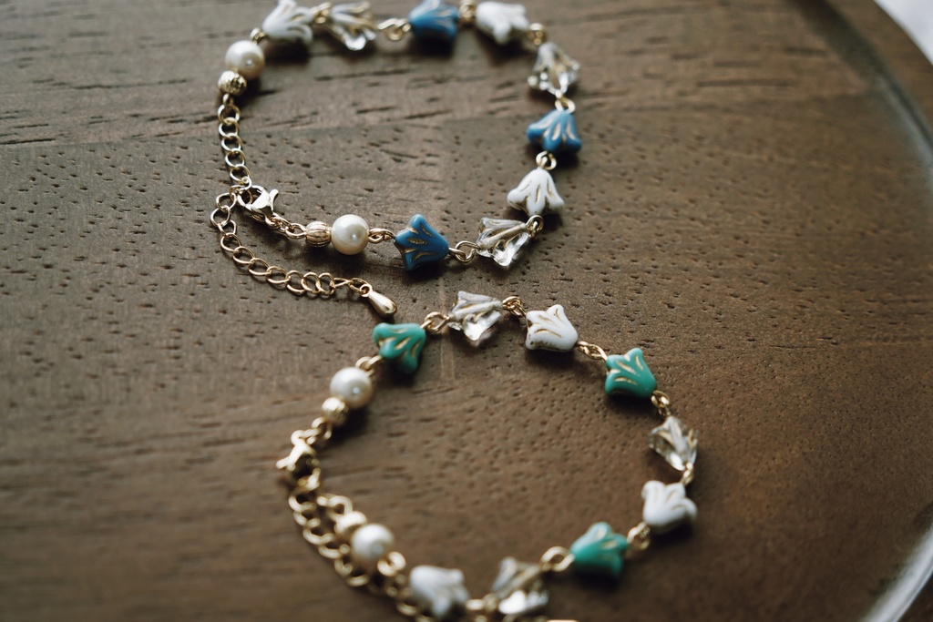 百合のブレスレット