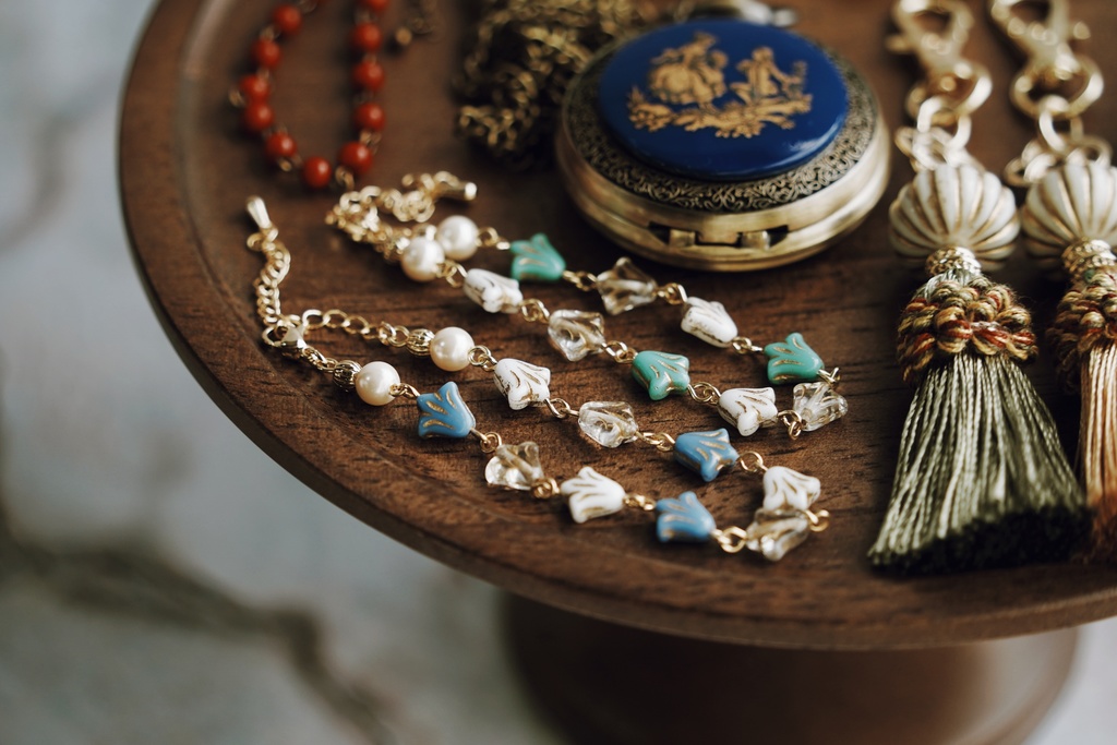 百合のブレスレット