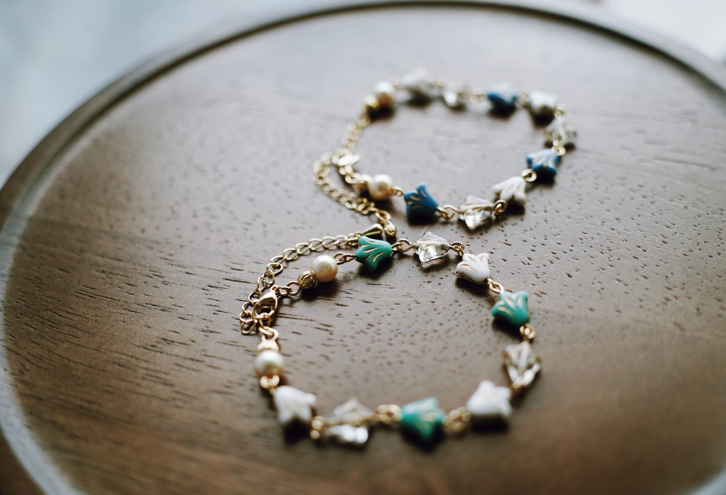 百合のブレスレット