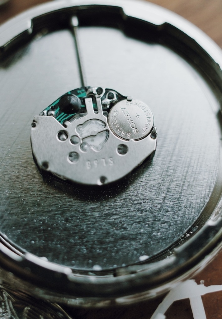 蜜蜂ト蝶々の懐中時計