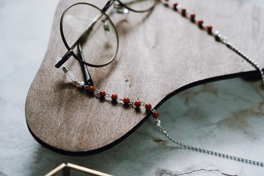 天然石のエスニック風眼鏡チェーン