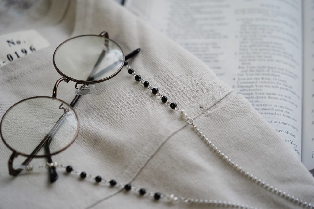 天然石のエスニック風眼鏡チェーン