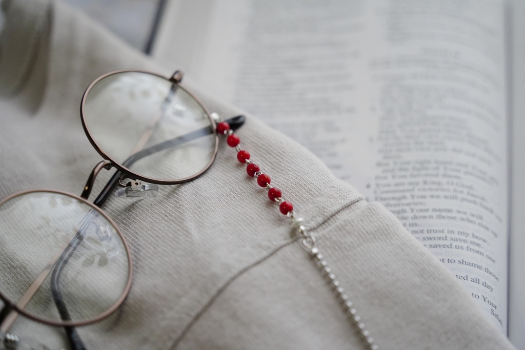 天然石のエスニック風眼鏡チェーン