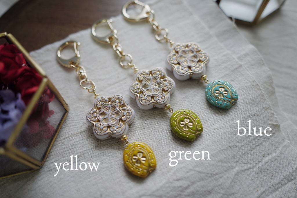 馬蹄とクローバーのキーホルダー