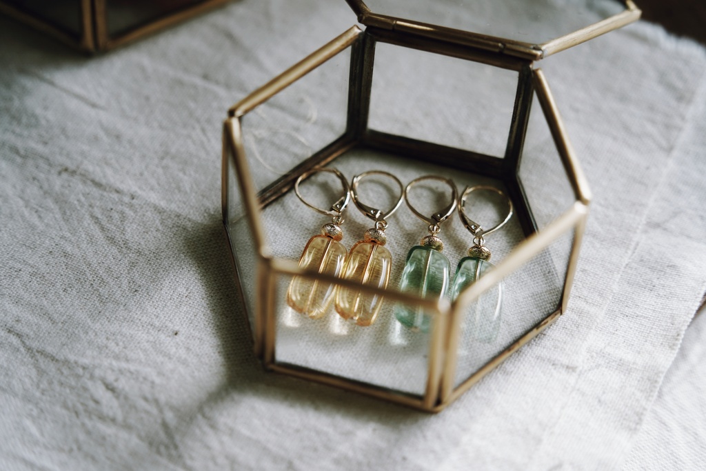 candy color の耳飾り