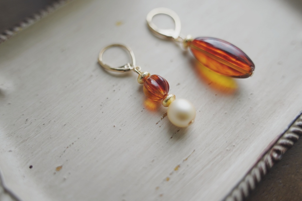 紅茶の耳飾り【左右非対称デザイン】