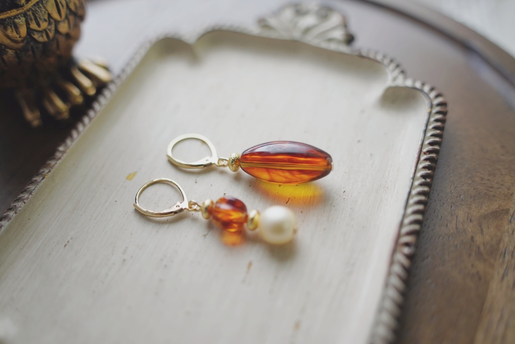 紅茶の耳飾り【左右非対称デザイン】