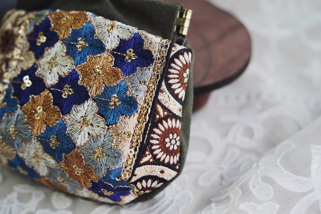 flower gardenのポーチ