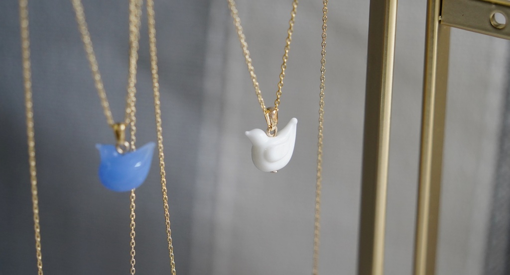 小鳥の首飾り