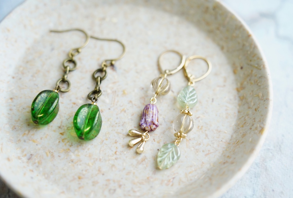 Flower&Leafのアシンメトリーな耳飾り【左右非対称デザイン】