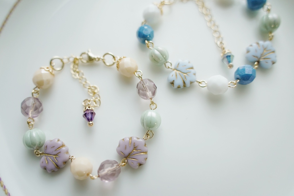 メープルリーフのブレスレット