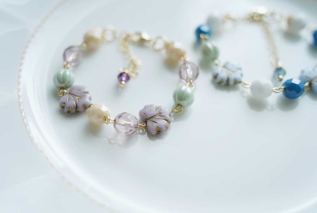 メープルリーフのブレスレット