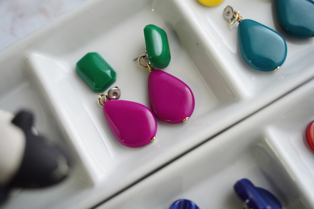 Germany ヴィンテージアクリルの耳飾り