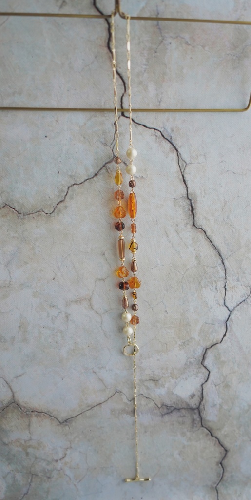 ランダムチェコビーズのロングネックレス【caramel&honey brown】