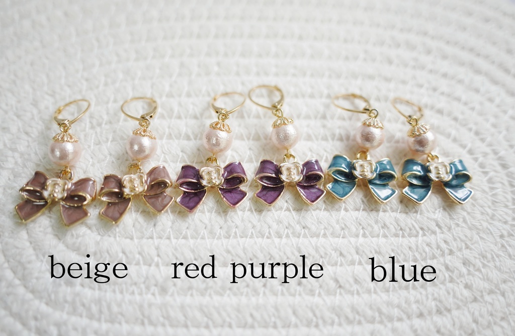 ローズリボンの耳飾り