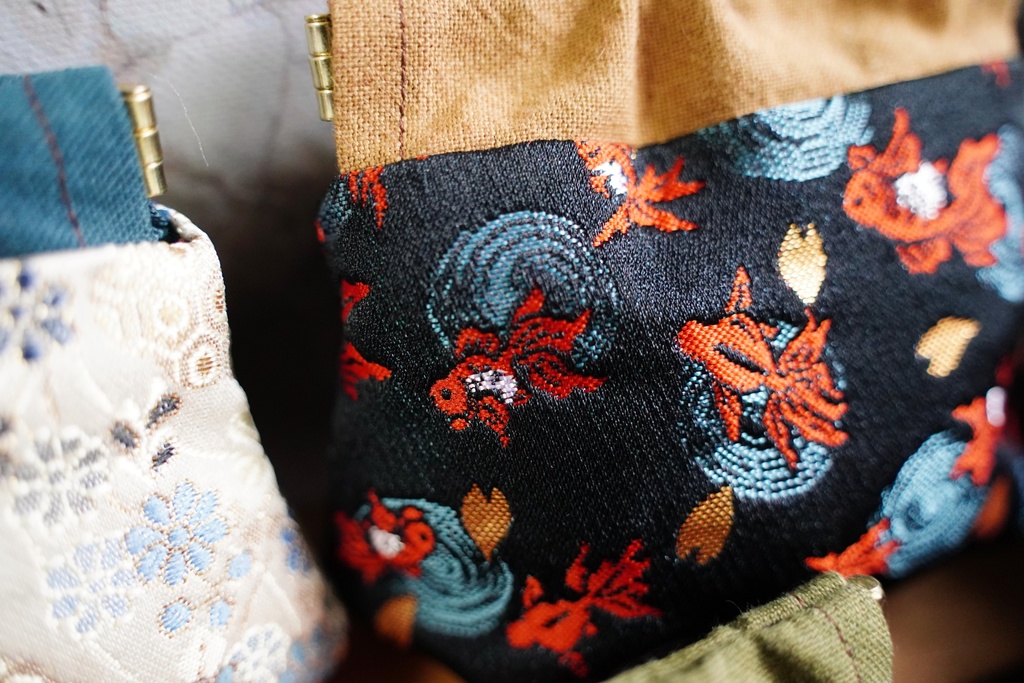 新春万福のポーチ