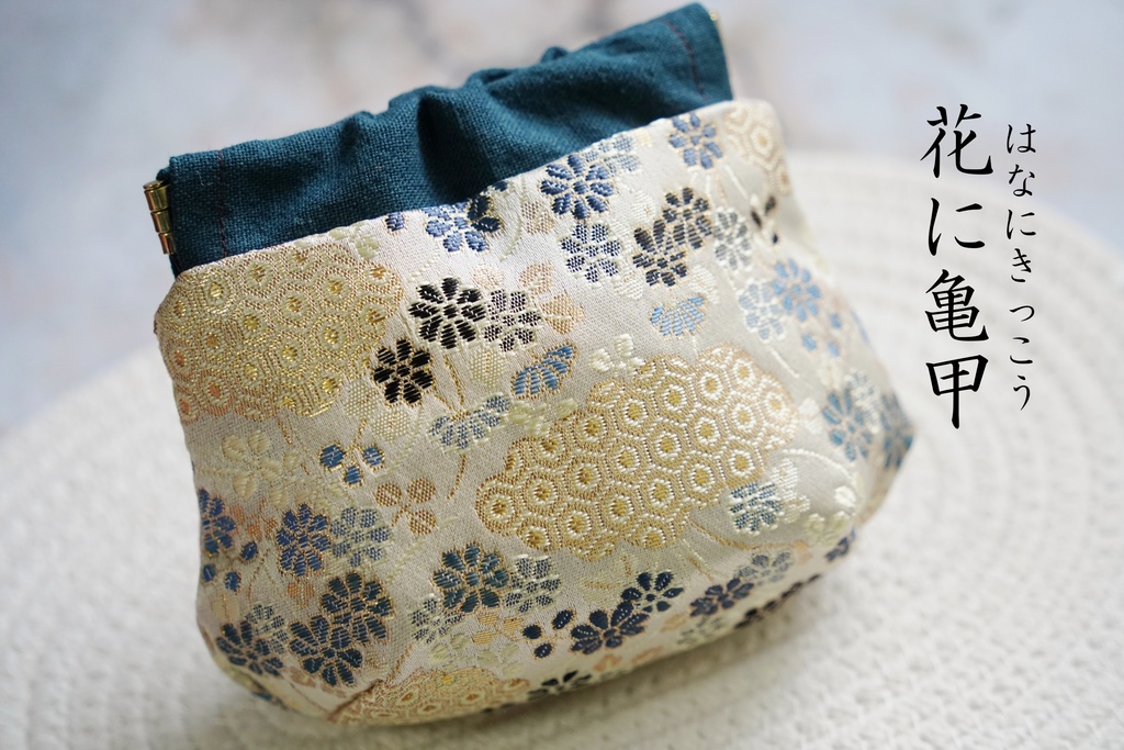 新春万福のポーチ